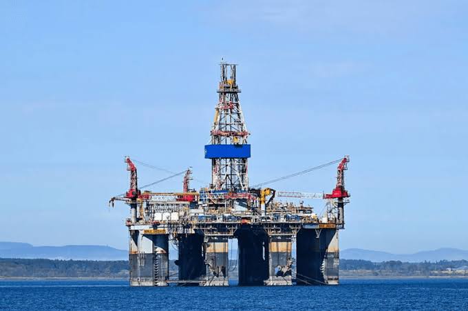 Energy alert: North Sea oil and gas sector to lose more than 100,000 jobs, shocking  Labour figures reveal