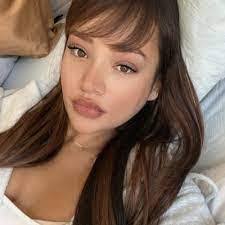 Karina Lebron's Instagram, Twitter & Facebook