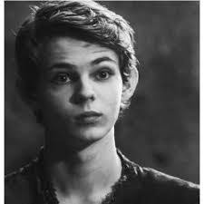 Felix Everett's Instagram, Twitter & Facebook