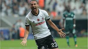 Born in the city of wetzlar, in the state of hesse, tosun's talent was identified at a young age and he joined eintracht frankfurt, who played nearly 75km away, at the age of six. Teuerster Abgang Der Super Lig Evertons Tosun Kehrt Zu Besiktas Zuruck Transfermarkt