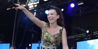 Rúzsa magdi április című dala a móri bornapokon 2019.10.04. Debrecenben Szuletesnapozik Ruzsa Magdi Videoval Debrecen Hirei Debreceni Hirek Debrecen Es Hajdu Bihar Megye Hirei Dehir Hu