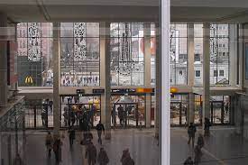 Voor station dortmund hbf is helaas geen plattegrond beschikbaar. Dortmund Hbf Im Feb 2011 Die Eingangshalle Von Innen Nach Renovierung Und Ersatz Der Fensterbilder Foto Bild City World Glas Bilder Auf Fotocommunity