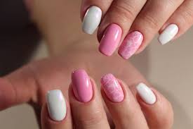 Czym Rozni Sie Manicure Zelowy Od Hybrydowego Druga Strona Medalu