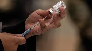 Adultos entre 18 y 59 años que acrediten enfermedades preexistentes, Tfhrjujcjeqztm