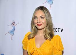 Nov 14, 2019 · by lisa marie / nov. After Kalani Hilliker Backs Trump Dance Moms Fans Retaliate With Praise For Maddie Ziegler