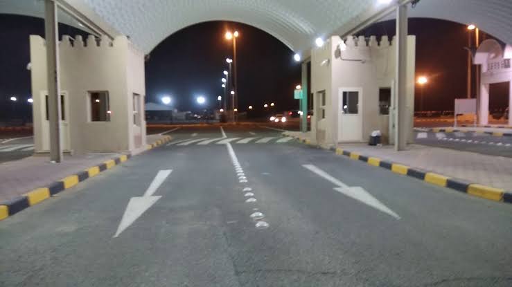 Mga resulta ng larawan para sa Border crossing between Kuwait and Saudi Arabia"