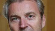 Michael winterhoff besuchte zusammen mit dem bundestagsabgeordneten der fdp, pascal kober, unsere redaktion. Kinderpsychologie Man Muss Nur Quaken Dann Kommt Die Brust Gesellschaft Sz De