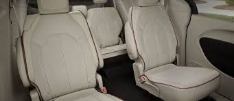 2017 Chrysler Pacifica Is All New Minivan Phev Hybrid Luxury And Tech To Leapfrog Sienna Odyssey Car Revs Daily Com Chrysler Pacifica Chrysler Chrysler Voyager
