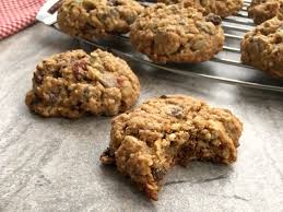This means they soften faster, which keeps your ultimate healthy oatmeal raisin cookies supremely soft and chewy! Low Sugar Oatmeal Chocolate Chip Cookies Crosby S Molasses