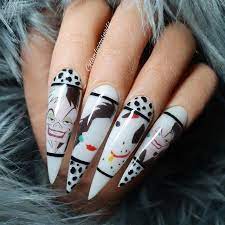 See more ideas about cruella, cruella de vil, cruella deville. For The Love Of Dalmatians It S Cruella De Vil Nails By Glamliciousnails On Nailstyle Disney 101dalmat Beauty Nails Design Nail Designs Chic Nails