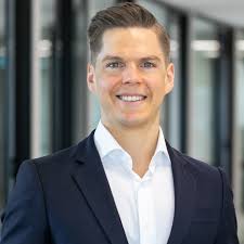 Michael Eriksson's Instagram, Twitter & Facebook