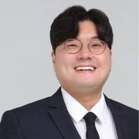 200+ "Dan Jung" profiles