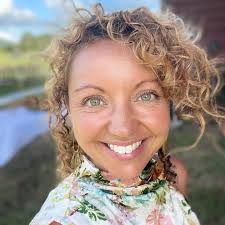 The Sunny Celebrant -...