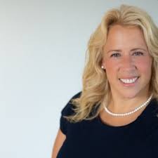 Heather Bacon (@baconAheather)