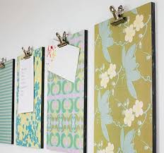 Selber Machen Pinnwand Diy Anleitung Notiz Brett Als Wandschmuck Pinnwand Selber Machen Pinnwand Basteln Geschenkpapier