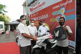 Salah satunya adalah promo undian berhadiah yang bisa dilihat melalui situs resmi shopee indonesia. Tiga Unit Sepeda Motor Untuk Pemenang Undian Tahunan Pmi News Beritamerdeka Net