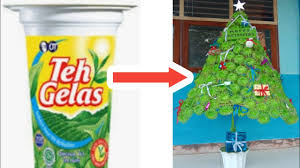 Cara ini bisa jadikan lahan sempit tetap bisa dijadikan lahan menanam yang menarik. Cara Membuat Pohon Natal Dari Ale Ale Bekas Yang Unik 15 Inspirasi Pohon Natal Minimalis Saat Kita Mencoba Mengambilnya Dengan Sebilah Kayu