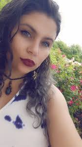 Dora Rabb's Instagram, Twitter & Facebook