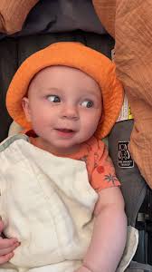 Sorry but I hate being stared at, idc if you 5 days old find sum else to do