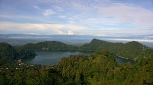 ꦠꦼꦭꦒ ꦔꦼꦧꦼꦭ꧀) adalah sebuah danau alami yang terletak di kecamatan ngebel, kabupaten ponorogo. Sssst Ada Mitos Larangan Buang Ludah Di Telaga Ngebel Ponorogo Madiunpos Com Kisah Unik Madiunpos Com