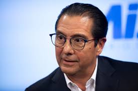 Le retiraron la visa de Estados Unidos a Martín Torrijos?; exfiscal Barrios  llama a conferencia