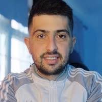 100+ perfiles de «Ilir»