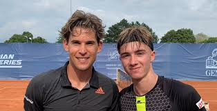 Er hat gute voraussetzungen, er kommt aus einer sportfamilie. Lukas Neumayer Trotz Aus Im Viertelfinale Salzburger Tennisgeschichte Geschrieben Pongau