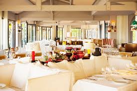 Côté hébergement et restauration j'ai choisi le magnifique hôtel restaurant la co. Guy Martin En Cuisine A La Co O Rniche Gourmets Co