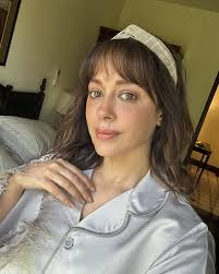 Shazia Naz khan (@shazianazkhan) • Threads, Say more