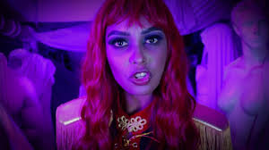 Oh... just playing around between sets. ☺️ #tortura #shakira #fringe  #explore #giglife #dance