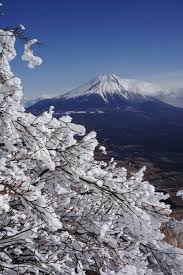 Mount Fuji In Japan Is Definitely On Our Bucket Travel List Don T Forget To Bring Your Xcom Global Mobile Hotspot To Make Mount Fuji Mount Fuji Japan Scenery
