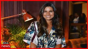 Quando o mês de agosto chegar, carolina loureiro, de 29 anos, vai ficar sem o seu amor, vitor kley, de 26. So Amor Carolina Loureiro E Vitor Kley Em Carinhosa Trocas De Mensagens Youtube