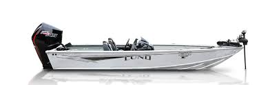 The 1875 lund pro guide has every fishing feature imaginable in an aluminum tiller fishing boat. 1875 Pro V Bass Bass Musky Fishing Boat Lund Boats