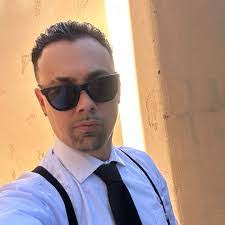 Patrick Wakefield's Instagram, Twitter & Facebook