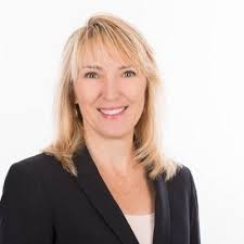 Our LC500's rugged, fixed-wing design lets it transport cargo through any  weather—whether it's flying in, over, around, or straight through—without  needing a pilot!