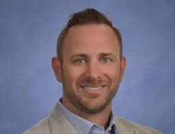 Hip & Knee Surgeon in Grants Pass