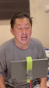 I woke up to something beautiful from this Oyibo singing Blessings by  Shatta Wale featuring Amerado. Start your day with smiles 😊😊😊