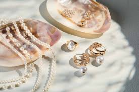 Pearl Jewelry - Pearl Earrings, Necklaces, Bracelets & More Jewelry - Lovisa