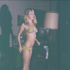 Jan 05, 2021 · hbpd released photos in 2010 taken by serial killer rodney alcala and found in his storage locker in hopes of identifying the people in them to determine whether they may have been victimized by him. Billy Jensen On Twitter Quarantinesolve Day 4 When Serial Killer Rodney Alcala Aka The Dating Game Killer Was Captured They Found 1 000 Photographs Of Women They Need To Be Identified Share These