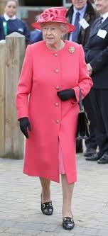 Here to make women feel good because pinkqueen loves women and pinkqueen loves you. Queen Elizabeth Pink Dress Cerca Con Google Queen Elizabeth Ii Queen Elizabeth Elizabeth Ii