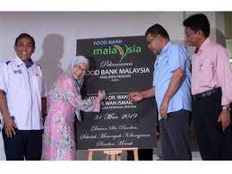 Food bank malaysia has benefited 45 850 households. Food Bank Malaysia Manfaat 45 850 Anggota Isi Rumah