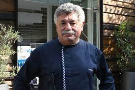 Τα ελληνικά ψάρια, όχι τηγανιτά, ούτε στα κάρβουνα, αλλά μαγειρεμένα με. Proedriko Megaro To Menoy Toy Leyterh Lazaroy Stoys Hgetes Athens Voice