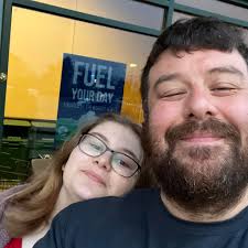 Why does a Skar 15 subwoofer have more bass when inverted?