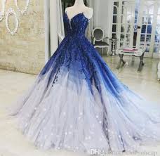 Auch dabei handelt es sich dann um kleider aus dem türkischen land. Auf Turkische Hochzeit Eingeladen Ich Darf Mir Kleider Aussuchen Weiss Aber Nicht Welches Freundschaft Mode Kleidung