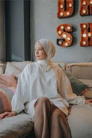 Qubamood Beyaz Balon Kol Sweatshirt Online Satis Indirimli Satin Al 2020 Islami Moda Casual Hijab Outfit Klasik Moda