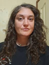 Who can cut curly hair in Lakeland?