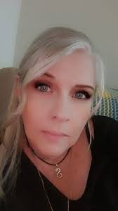 Blonde and no baby hairs just go together 🍨