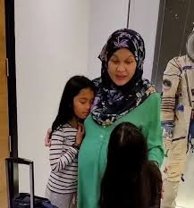 Browse many metrics like follower. Sayunya Mommy Tinggal Anak Untuk Berjuang Dr Sheikh Muszaphar Setia Teman Isteri Bersalin Pa Ma