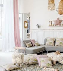 Avec du gris et du bois : 9 Facons D Utiliser Les Couleurs Pastels Dans La Deco Femme Actuelle Le Mag