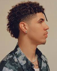 8 063 Likes 38 Comments Lamelo Ball Meloballupdates On Instagram Melo X Gq Follow Meloballupdates For M Ball Hairstyles Curly Hair Men Hair Styles